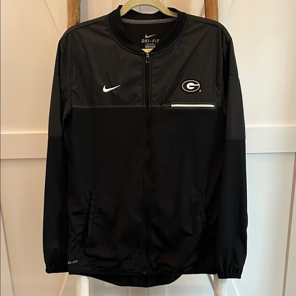 Nike Men's Black Dri-FIT UGA Georgia Bulldogs Athletic Jacket